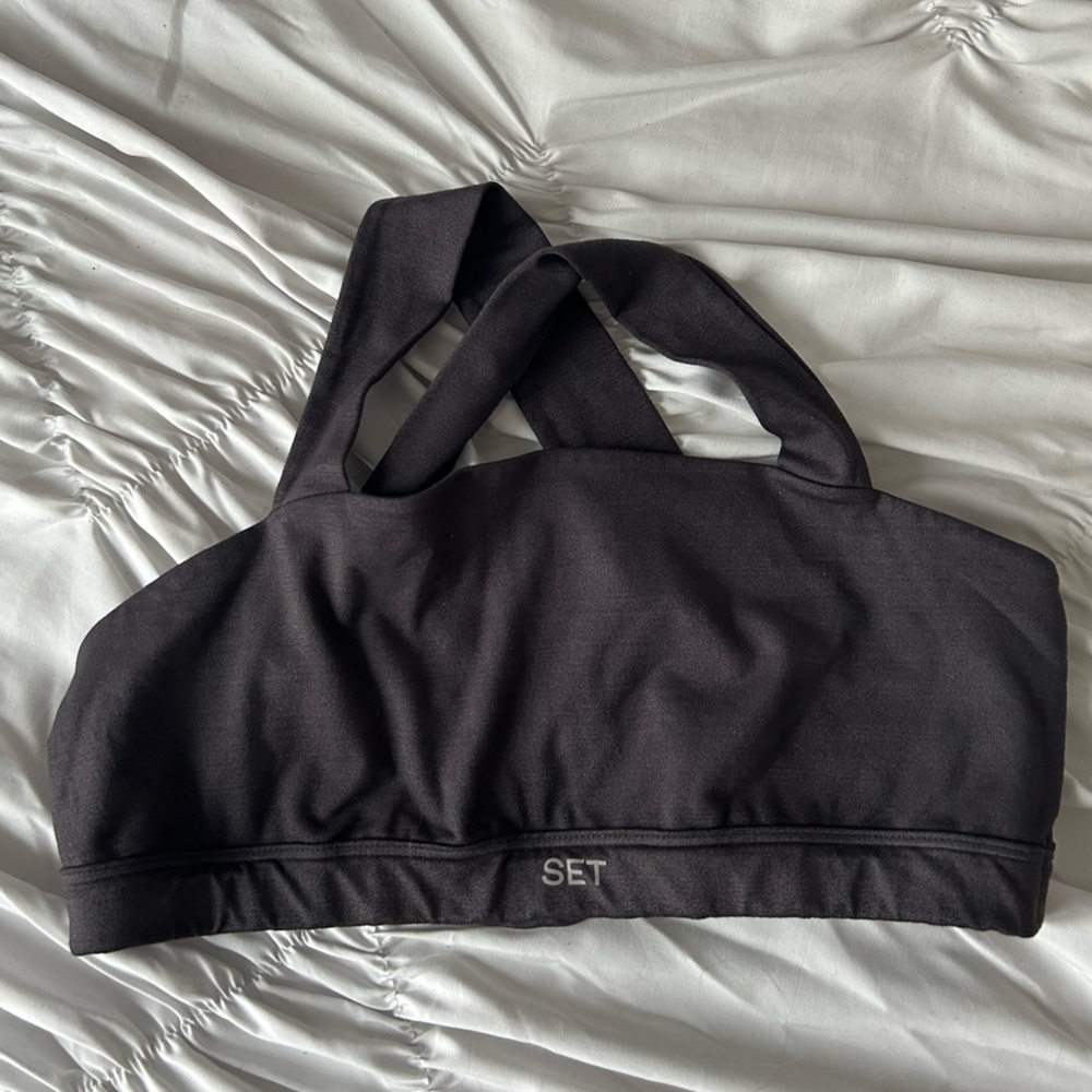 SET ACTIVE CRISS CROSS SPORTS BRA